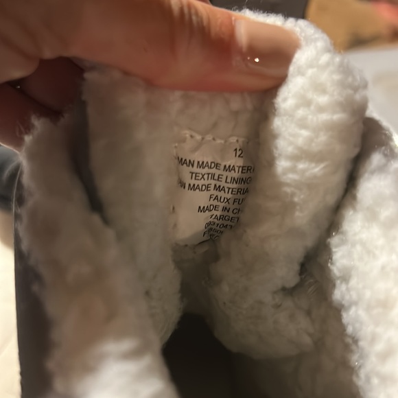 Cat & Jack toddler snow boots size 12 - Picture 3 of 4